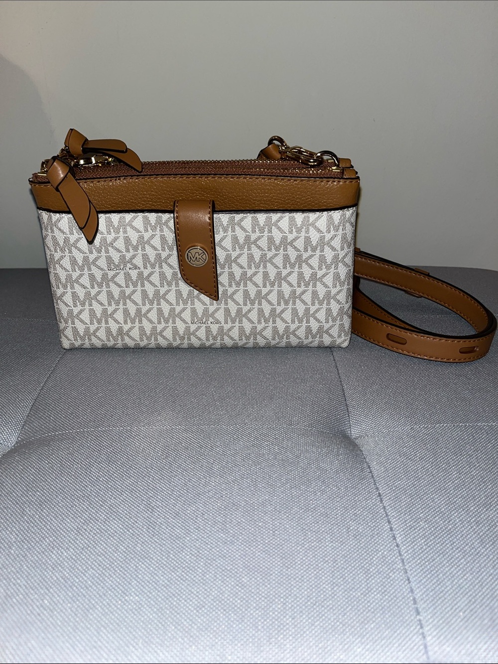 Michael Kors Crossbody Bag